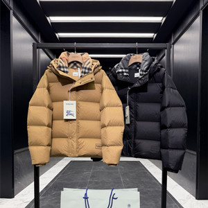 burberry check hooded puffer jacket
