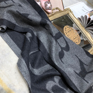 burberry logo jacquard scarf 170cm x 33cm