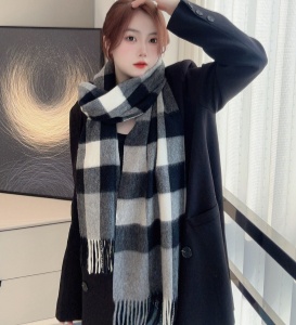 9A+ quality burberry scarf 200x36cm