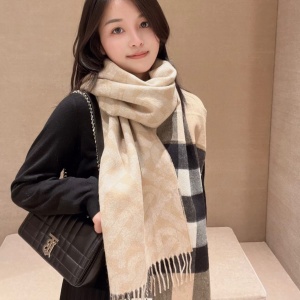 9A+ quality burberry scarf 200x36cm