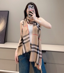 9A+ quality burberry scarf 220x70cm