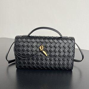 bottega veneta andiamo clutch 25 bag #814398077