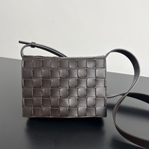 bottega veneta orto messenger bag #876364