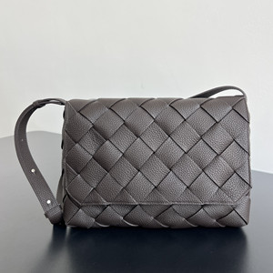 bottega veneta diago intreccio leather crossbody bag #815796