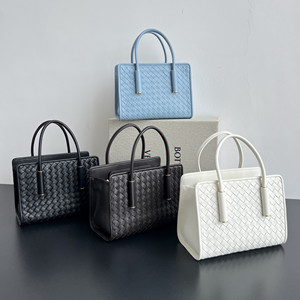 bottega veneta baby barbara tote #814398532