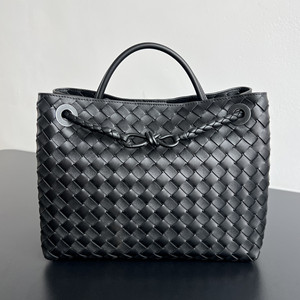 bottega veneta large andiamo tote #743572