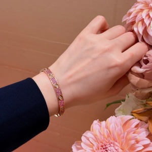 cartier bracelet