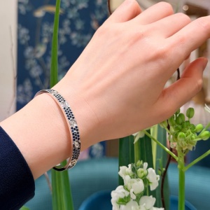 cartier bracelet