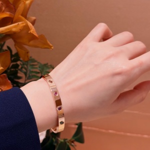 cartier bracelet