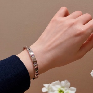cartier bracelet