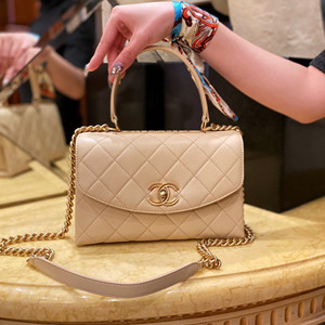 chanel flap bag