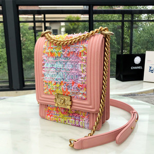 chanel boy chanel handbag