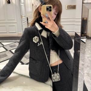 chanel mini box necklace bag