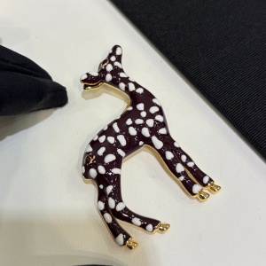 chanel brooch