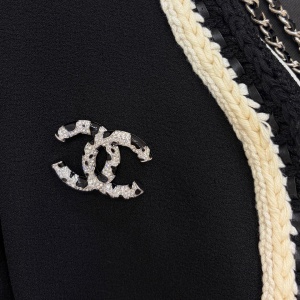 chanel brooch