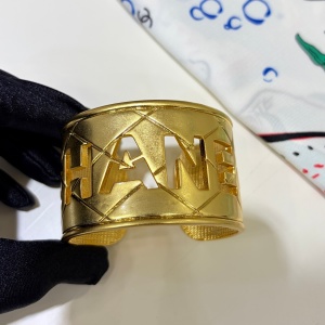 chanel bracelet
