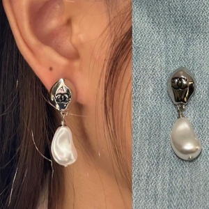 chanel earrings
