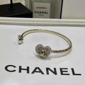 chanel bracelet