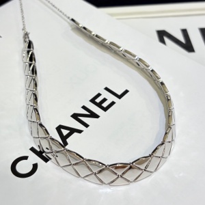 chanel necklace