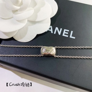 chanel necklace