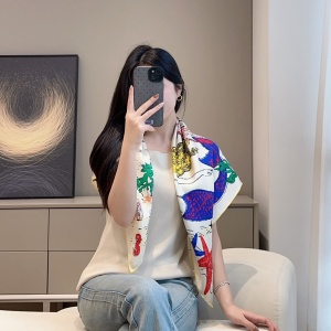 9A+ quality chanel scarf 90x90cm