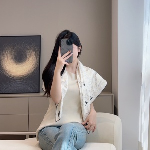 9A+ quality chanel scarf 90x90cm