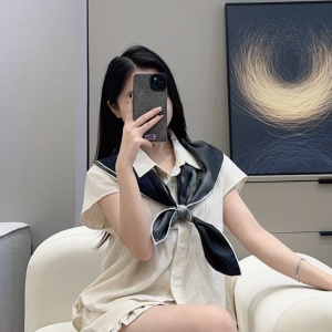 9A+ quality chanel scarf 90cm x 90cm