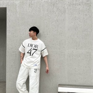 dior oversized t-shirt