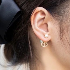 dior earrings