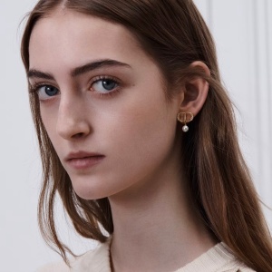 dior earrings