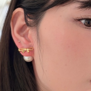 dior earrings