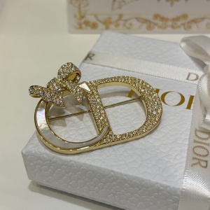 dior earrings