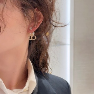 dior earrings