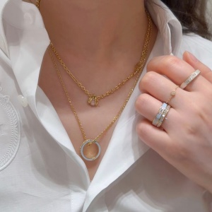 dior necklace