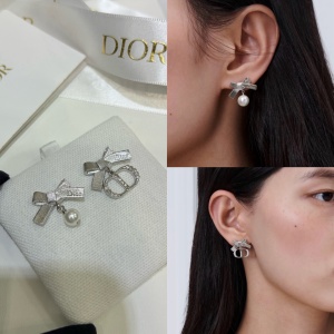 dior earrings