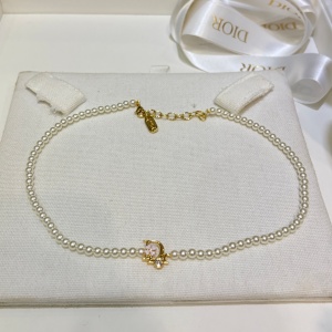 dior necklace