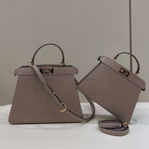 fendi peekaboo i see u medium leather handbag #70193