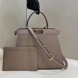 fendi peekaboo i see u medium leather handbag #70193