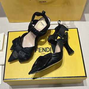 fendi colibri sandals shoes