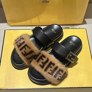 fendi feel slides