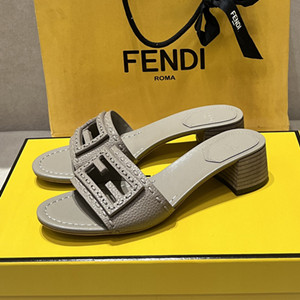 fendi tube medium-heel slides shoes