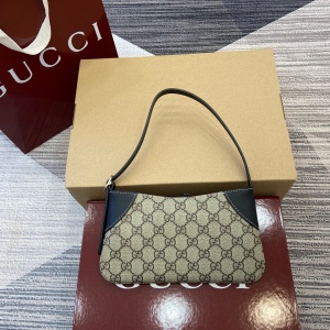 gucci super mini shoulder bag #820696