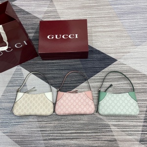 gucci super mini shoulder bag #820696