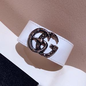 gucci bracelet in leather