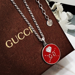 gucci necklace