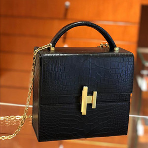 hermes cinhetic leather handbag