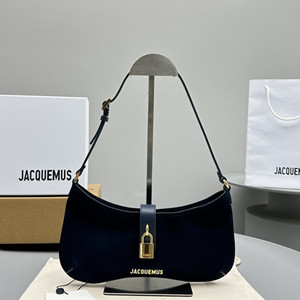 jacquemus le bisou cadenas padlock shoulder bag