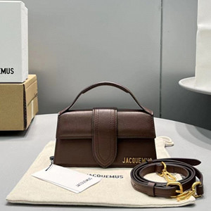 jacquemus 18cm le bambino small flap bag