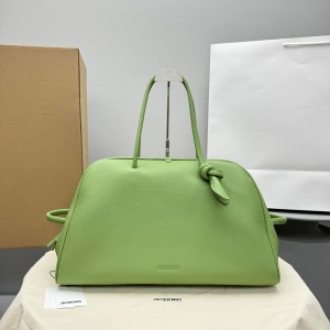 jacquemus le turismo bag