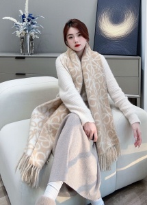 9A+ quality loewe scarf 186x36cm